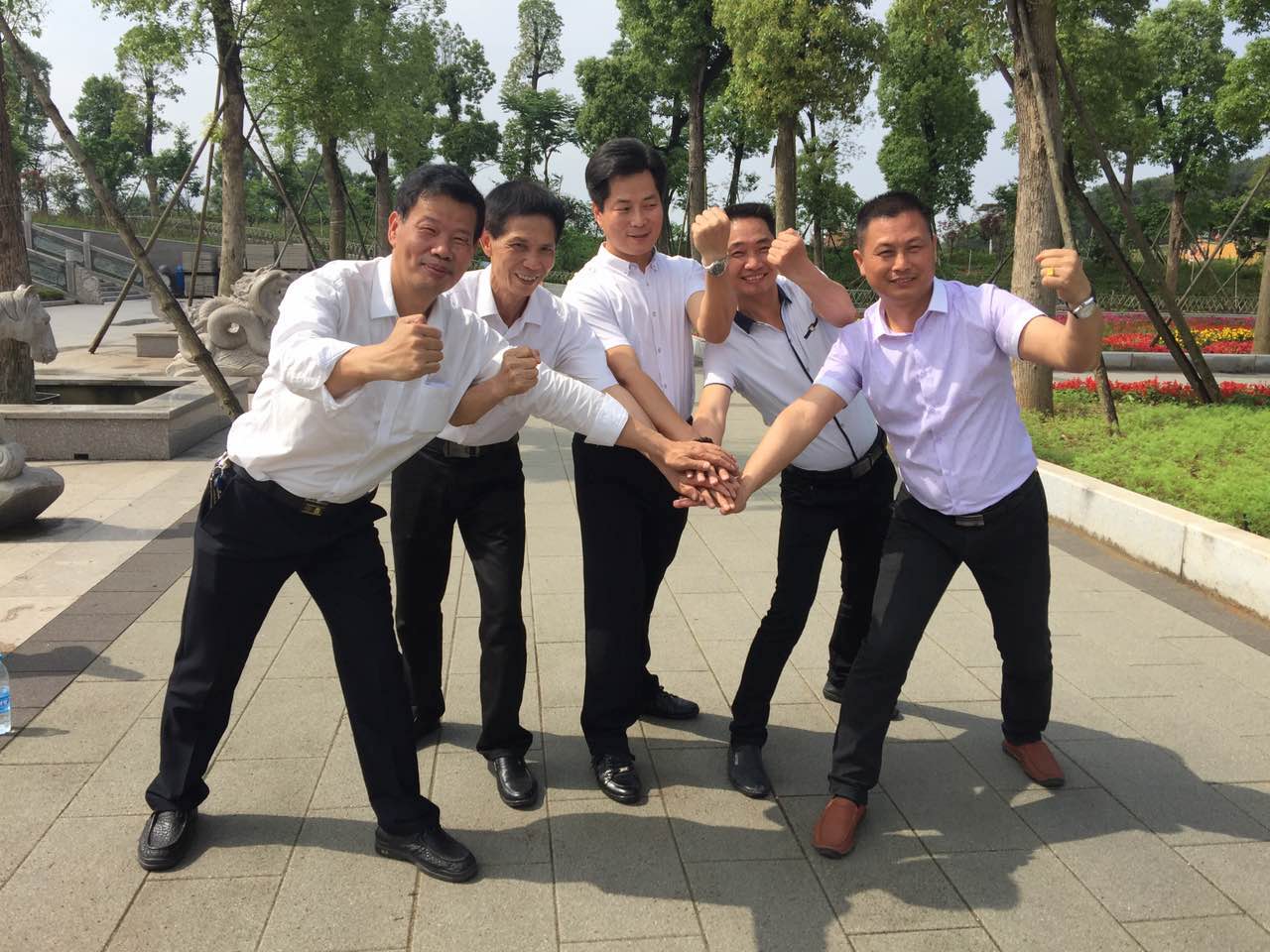 廈門(mén)市孔雀河保潔有限公司保潔組喜獲廈門(mén)市“工人先鋒號”榮譽(yù)